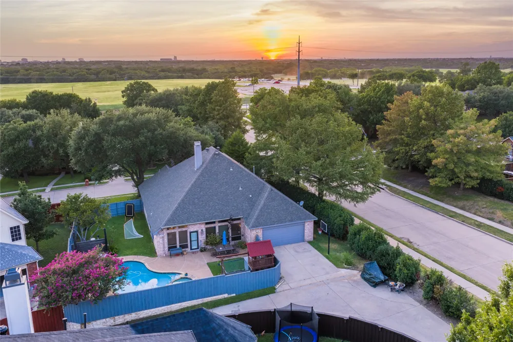 2990 Hillingdon Drive Richardson, TX 75082