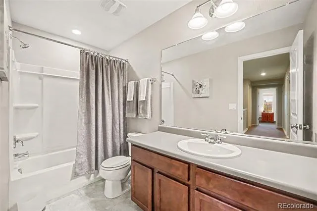 10139 E 25th Drive Aurora, CO 80010