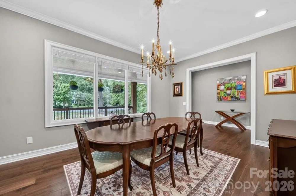 842 Linda Lane Charlotte, NC 28211