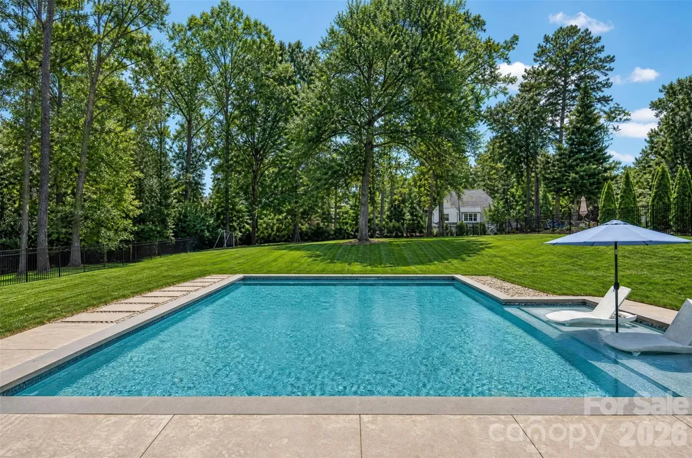 842 Linda Lane Charlotte, NC 28211