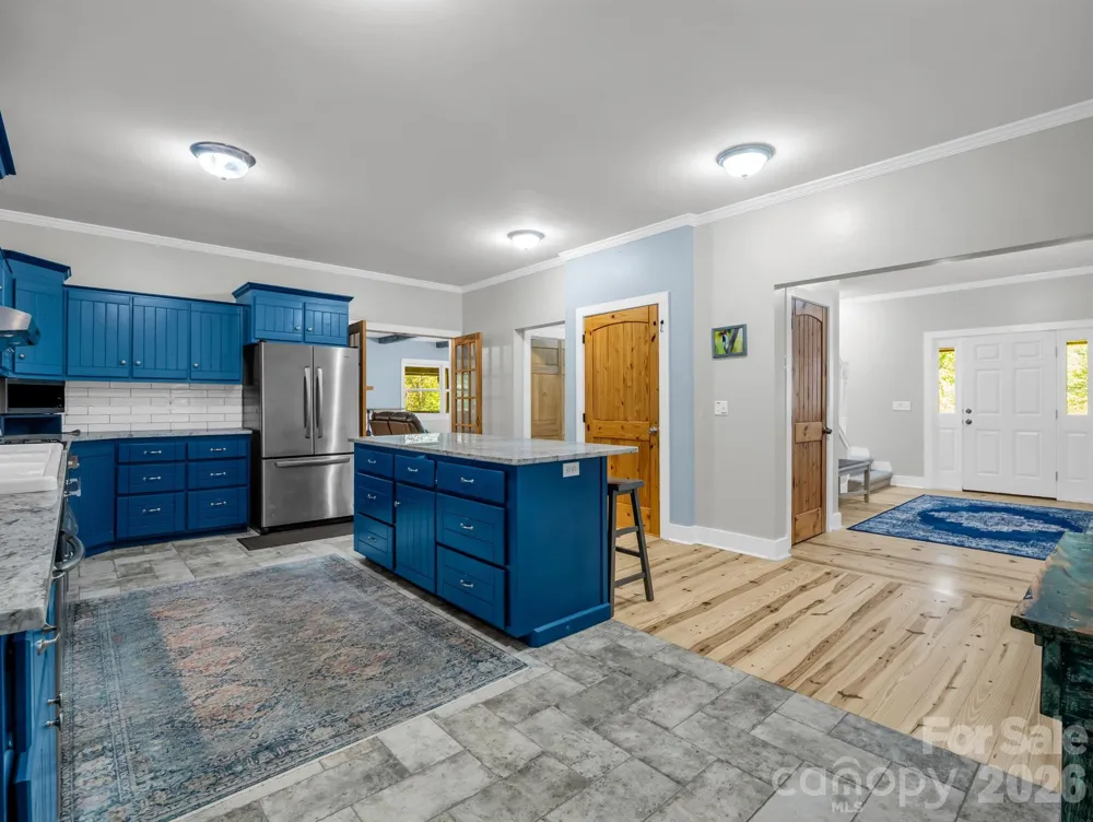 119 Mountain Bluff Trail Hendersonville, NC 28792