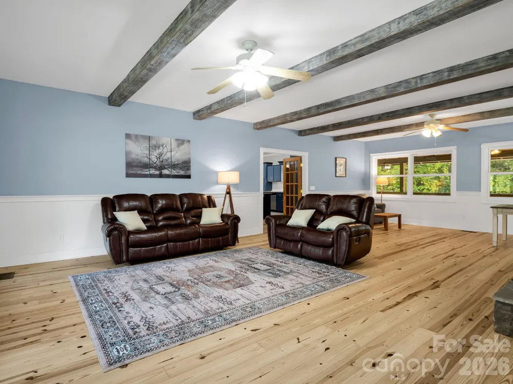 119 Mountain Bluff Trail Hendersonville, NC 28792
