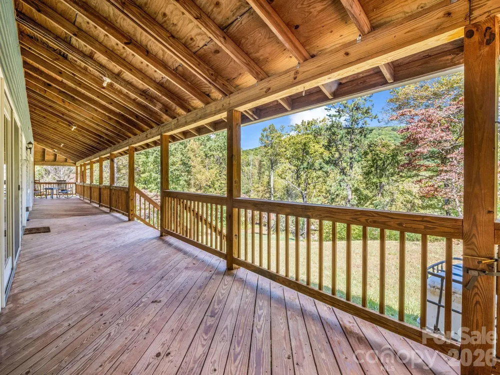119 Mountain Bluff Trail Hendersonville, NC 28792