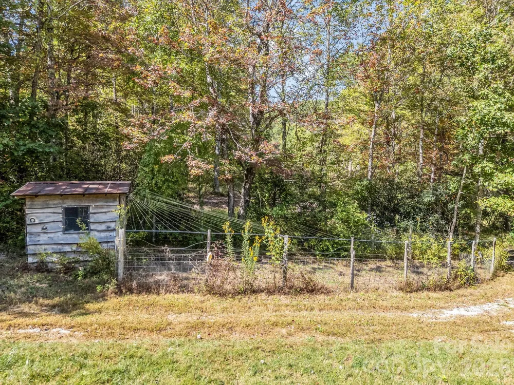 119 Mountain Bluff Trail Hendersonville, NC 28792