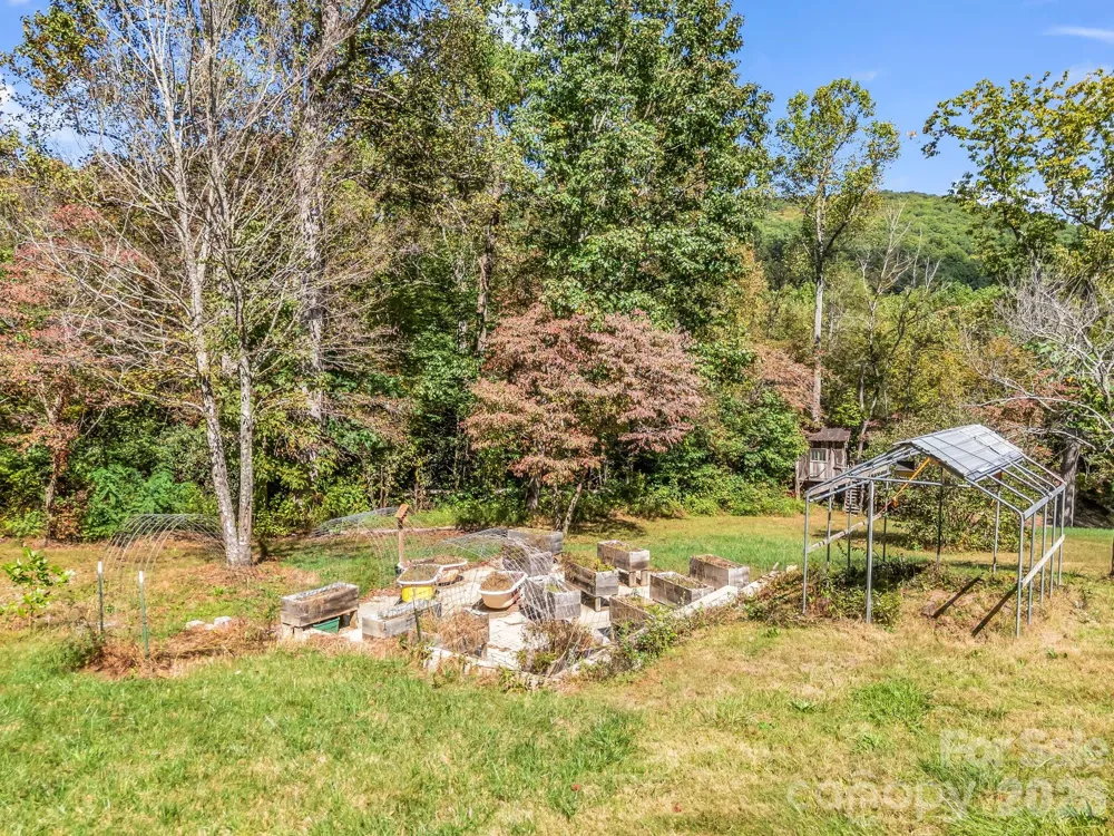 119 Mountain Bluff Trail Hendersonville, NC 28792