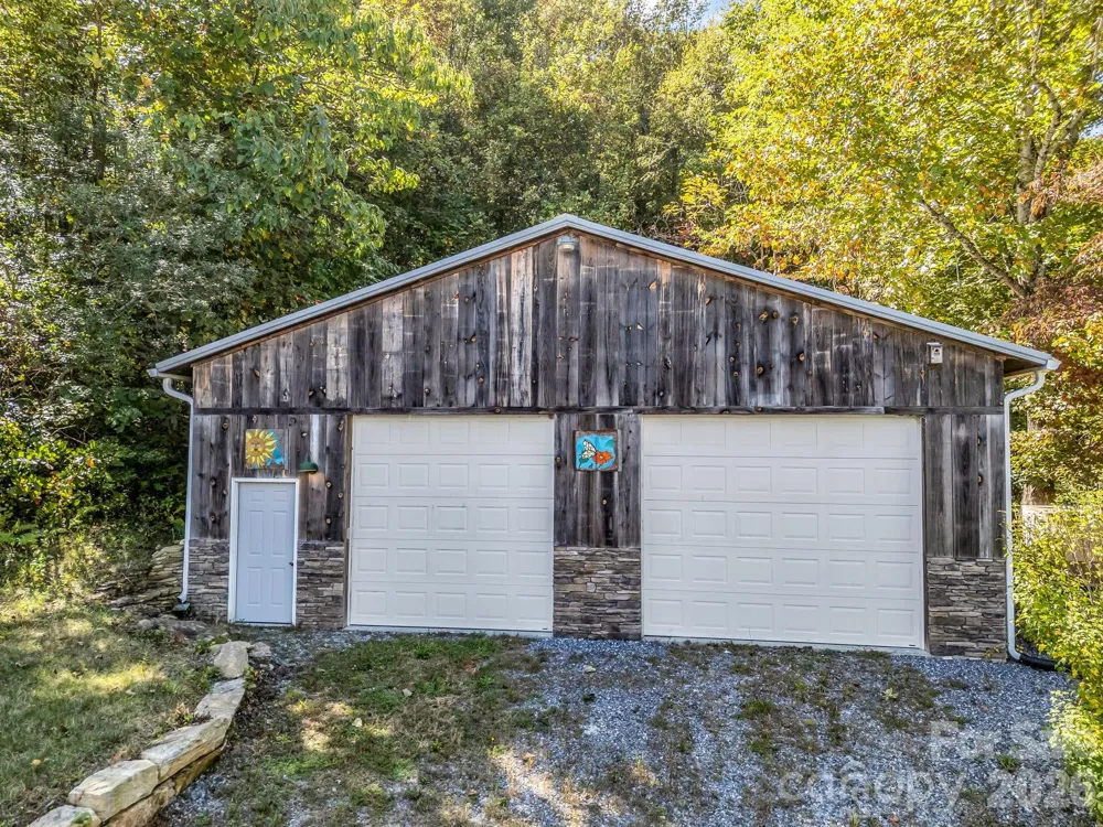 119 Mountain Bluff Trail Hendersonville, NC 28792