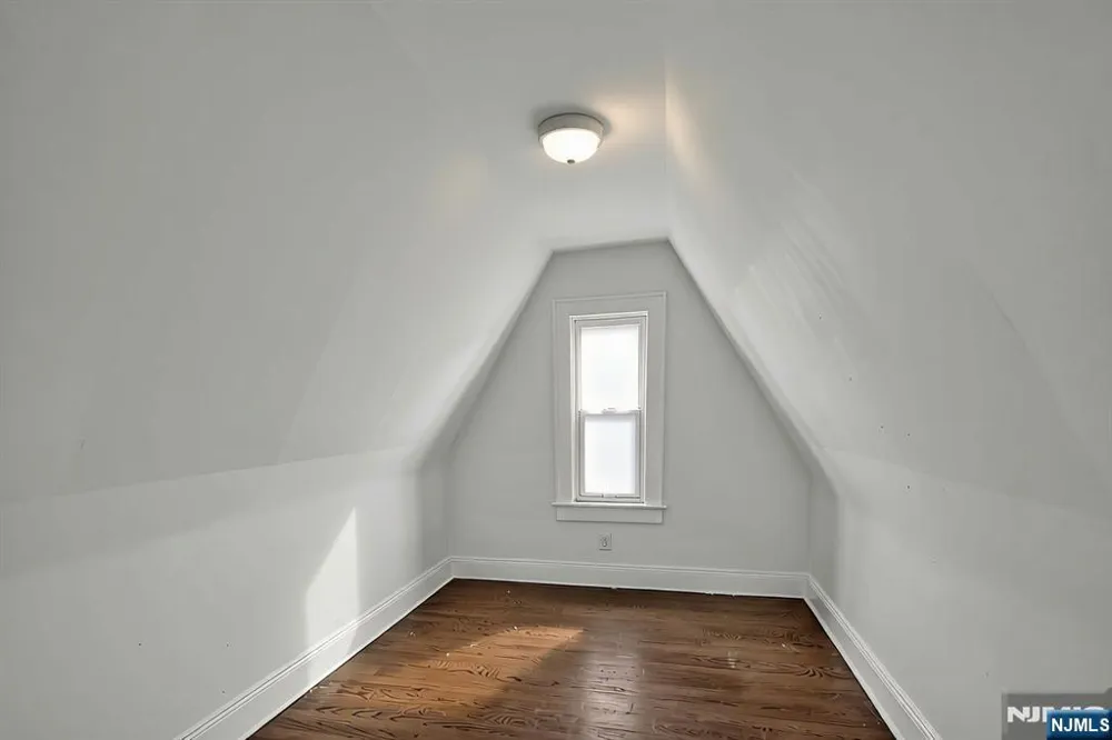 1208 Pompton Avenue Cedar Grove, NJ 07009