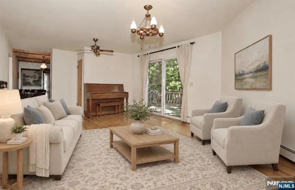 33 Hillside Avenue Riverdaleugh, NJ 07457