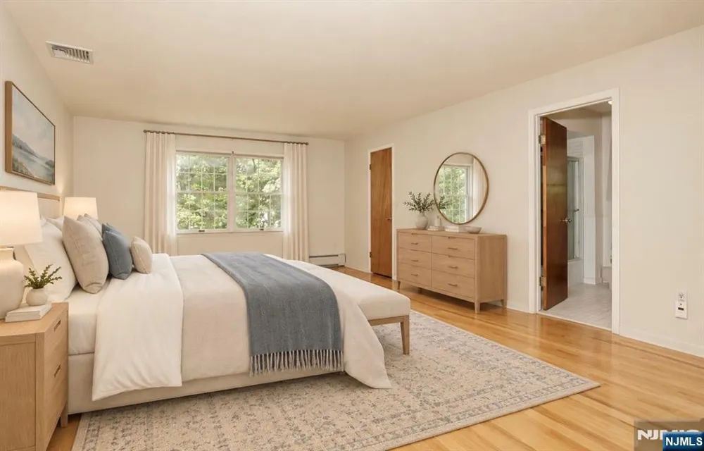33 Hillside Avenue Riverdaleugh, NJ 07457