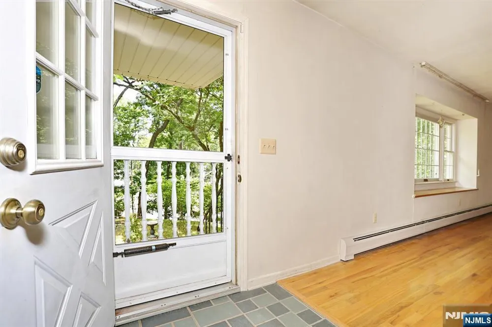 33 Hillside Avenue Riverdaleugh, NJ 07457