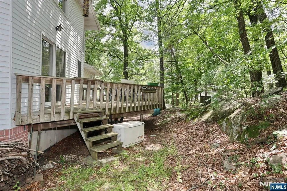 33 Hillside Avenue Riverdaleugh, NJ 07457