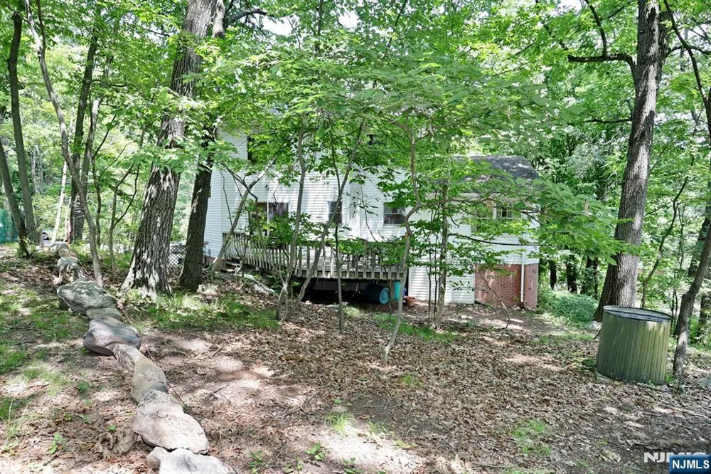 33 Hillside Avenue Riverdaleugh, NJ 07457
