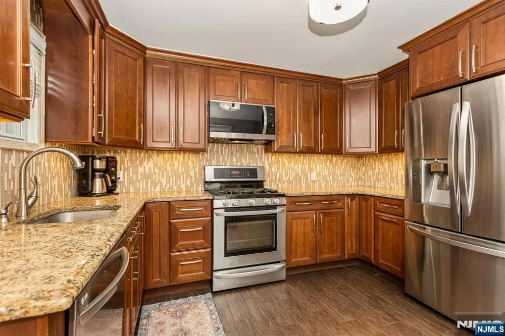 535 Freeman Street Lyndhurst, NJ 07071