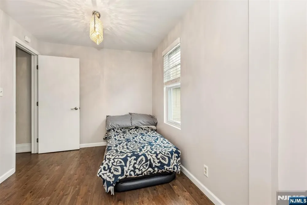 535 Freeman Street Lyndhurst, NJ 07071
