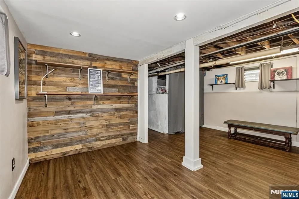 535 Freeman Street Lyndhurst, NJ 07071