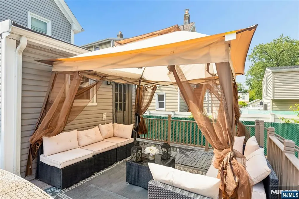 535 Freeman Street Lyndhurst, NJ 07071