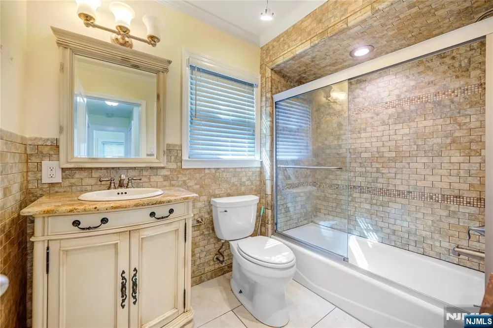 466 Beardsley Avenue Bloomfield, NJ 07003