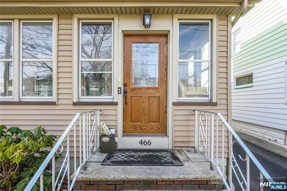 466 Beardsley Avenue Bloomfield, NJ 07003