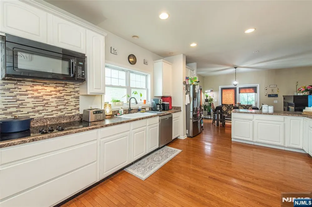 46 Decker Avenue Butlerugh, NJ 07405