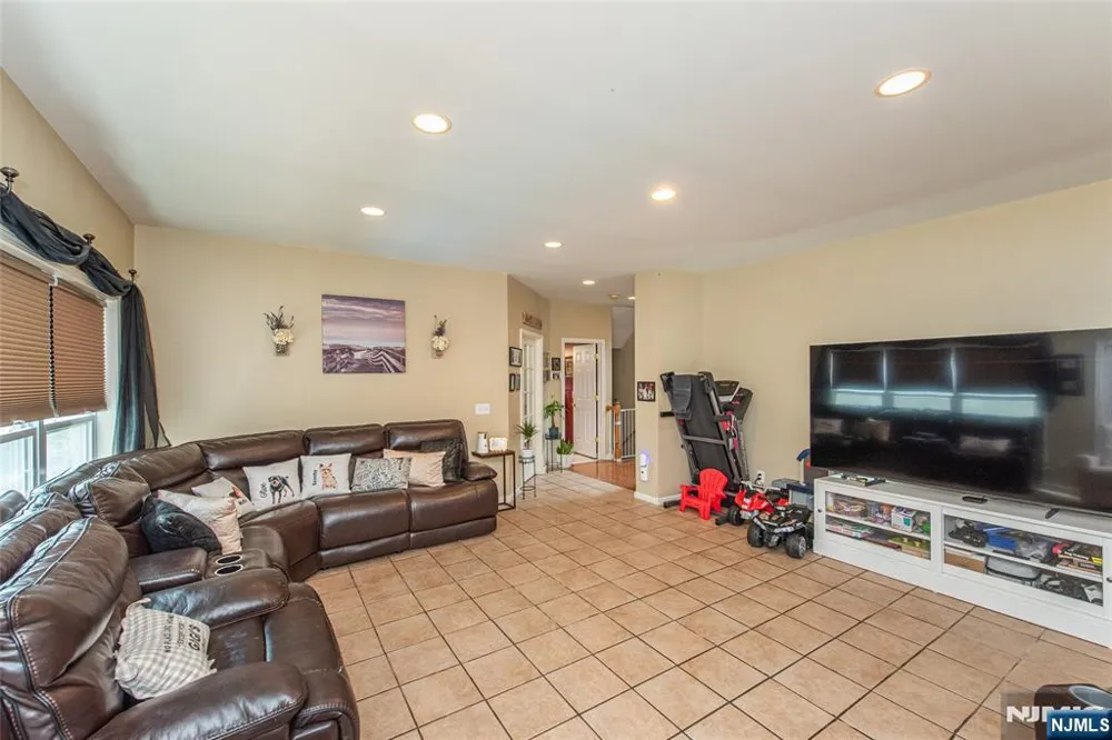 46 Decker Avenue Butlerugh, NJ 07405