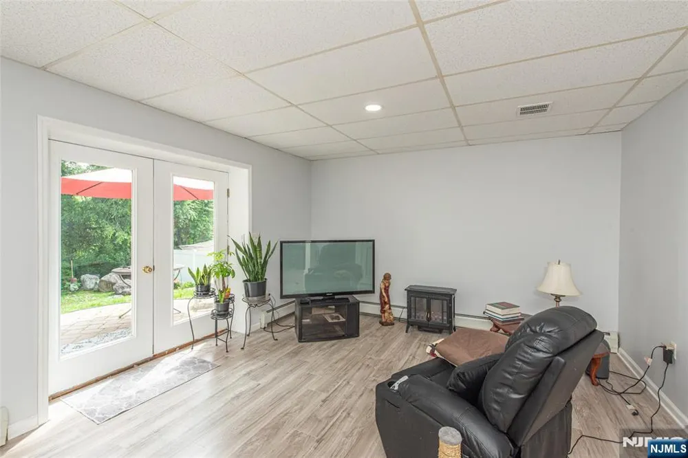 46 Decker Avenue Butlerugh, NJ 07405