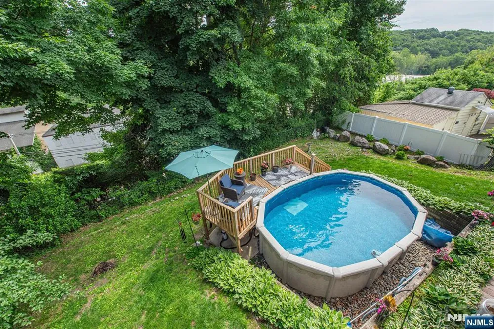46 Decker Avenue Butlerugh, NJ 07405