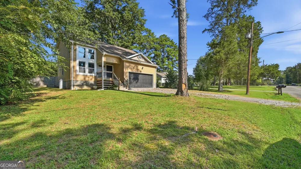 443 Poplar ST Trenton, GA 30752