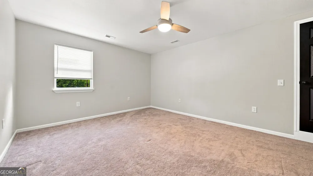 443 Poplar ST Trenton, GA 30752