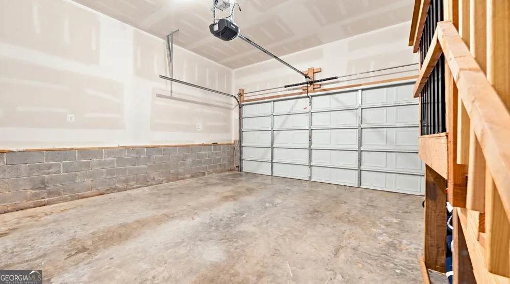 443 Poplar ST Trenton, GA 30752