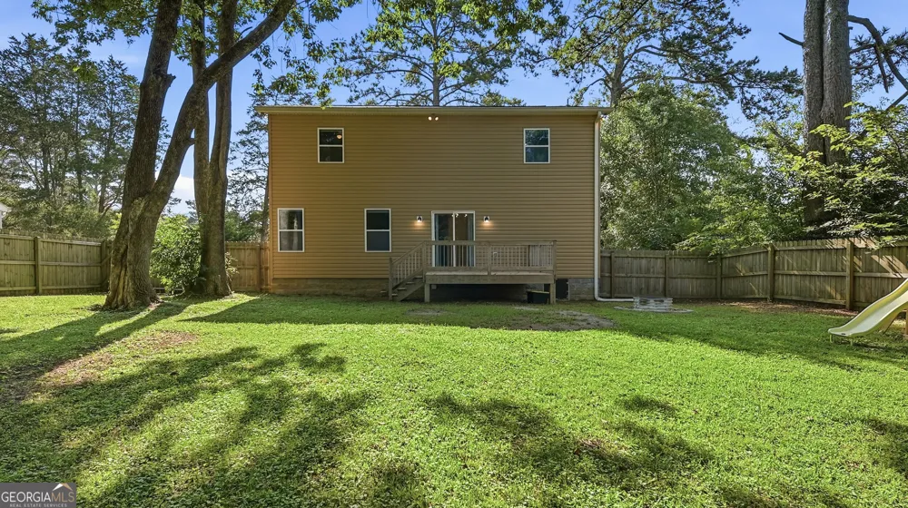 443 Poplar ST Trenton, GA 30752