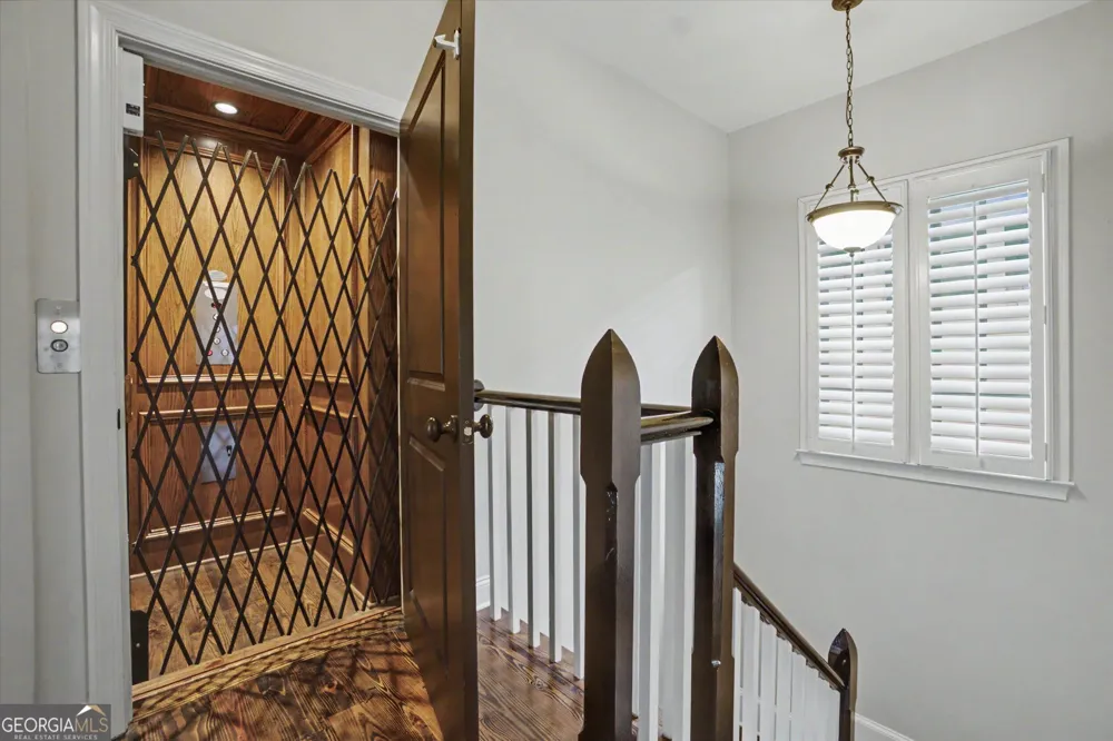 407 Latimer ST Woodstock, GA 30188
