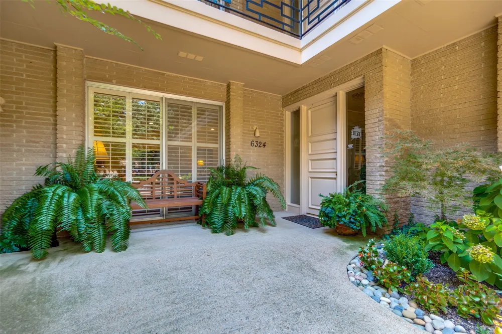 6324 Bandera Avenue #B Dallas, TX 75225
