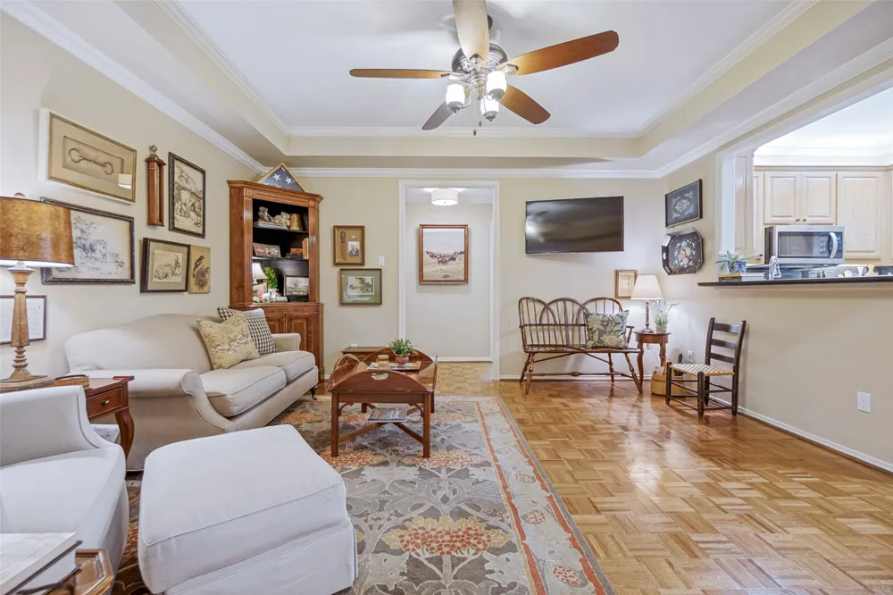 6324 Bandera Avenue #B Dallas, TX 75225