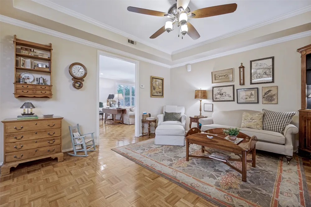 6324 Bandera Avenue #B Dallas, TX 75225