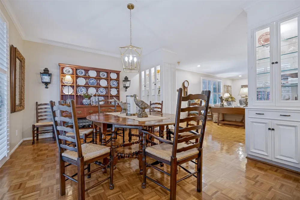 6324 Bandera Avenue #B Dallas, TX 75225