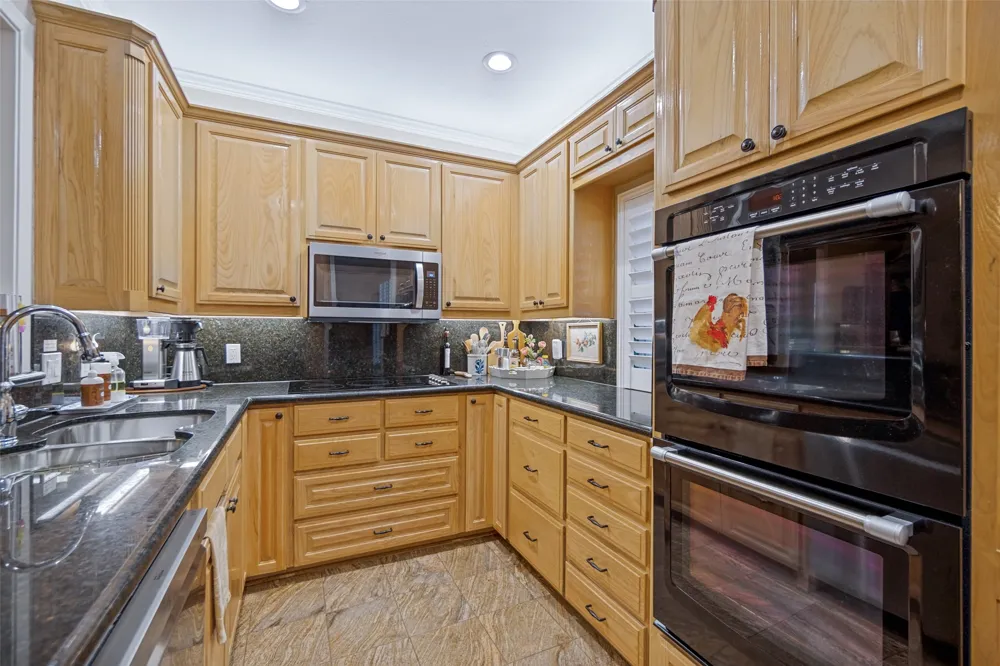 6324 Bandera Avenue #B Dallas, TX 75225
