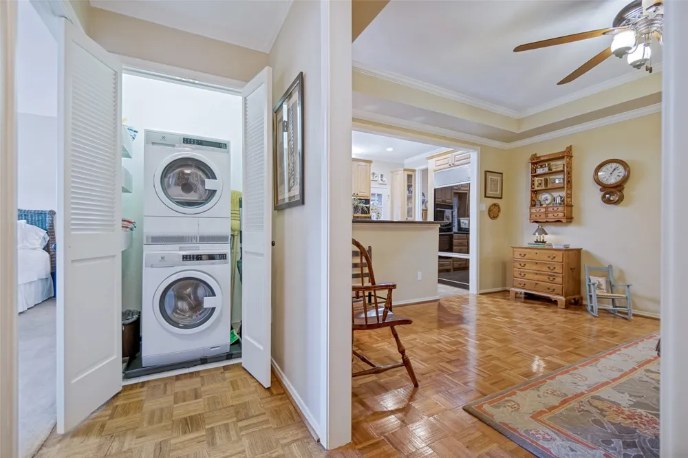 6324 Bandera Avenue #B Dallas, TX 75225