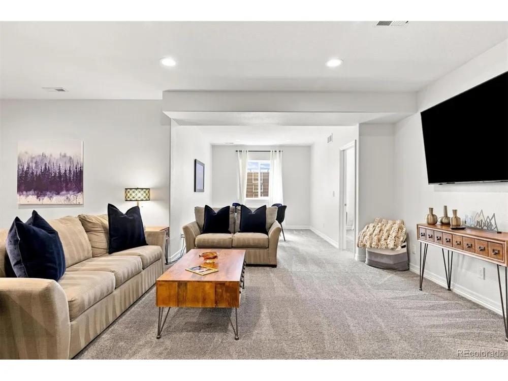 9437 Iron Mountain Way Arvada, CO 80007