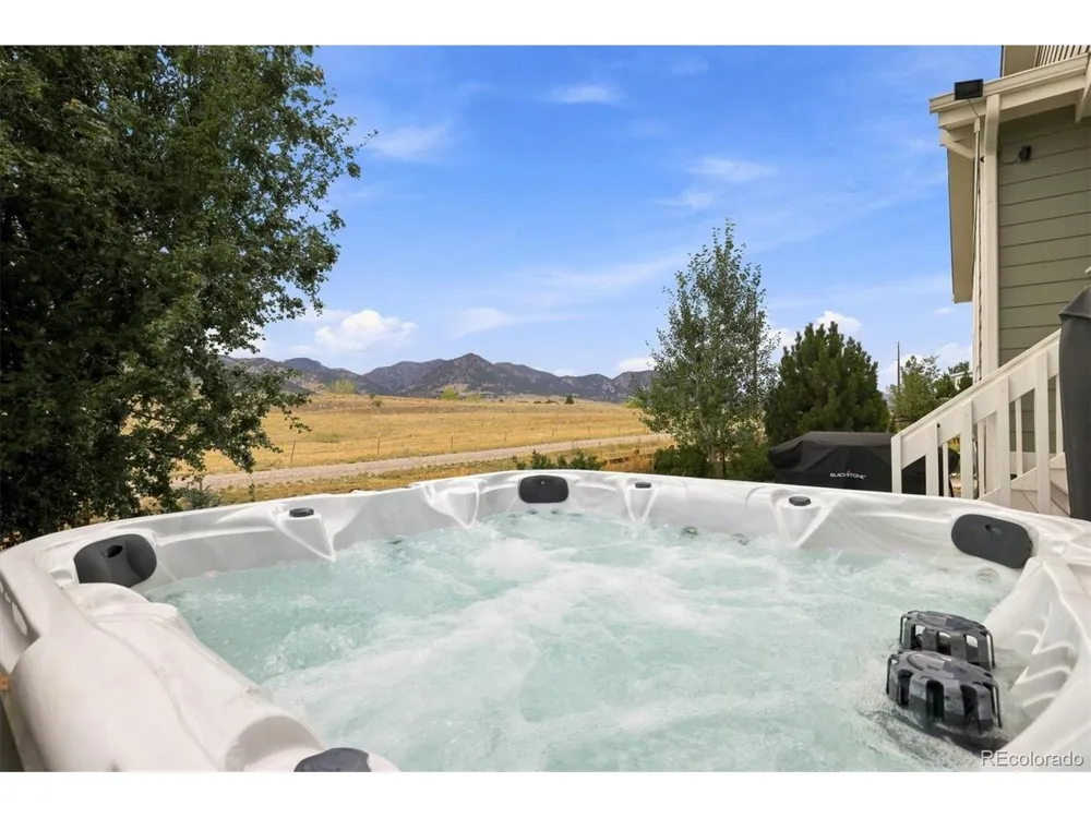 9437 Iron Mountain Way Arvada, CO 80007
