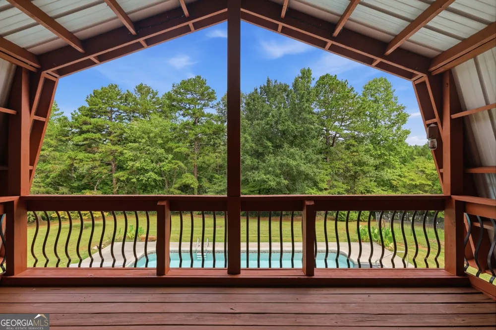 932 Camp Mikell RD Toccoa, GA 30577
