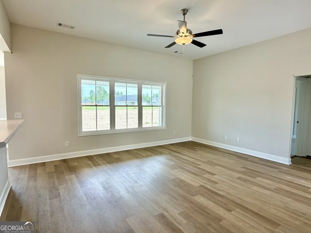 668 Belfast LOOP Ellabell, GA 31308