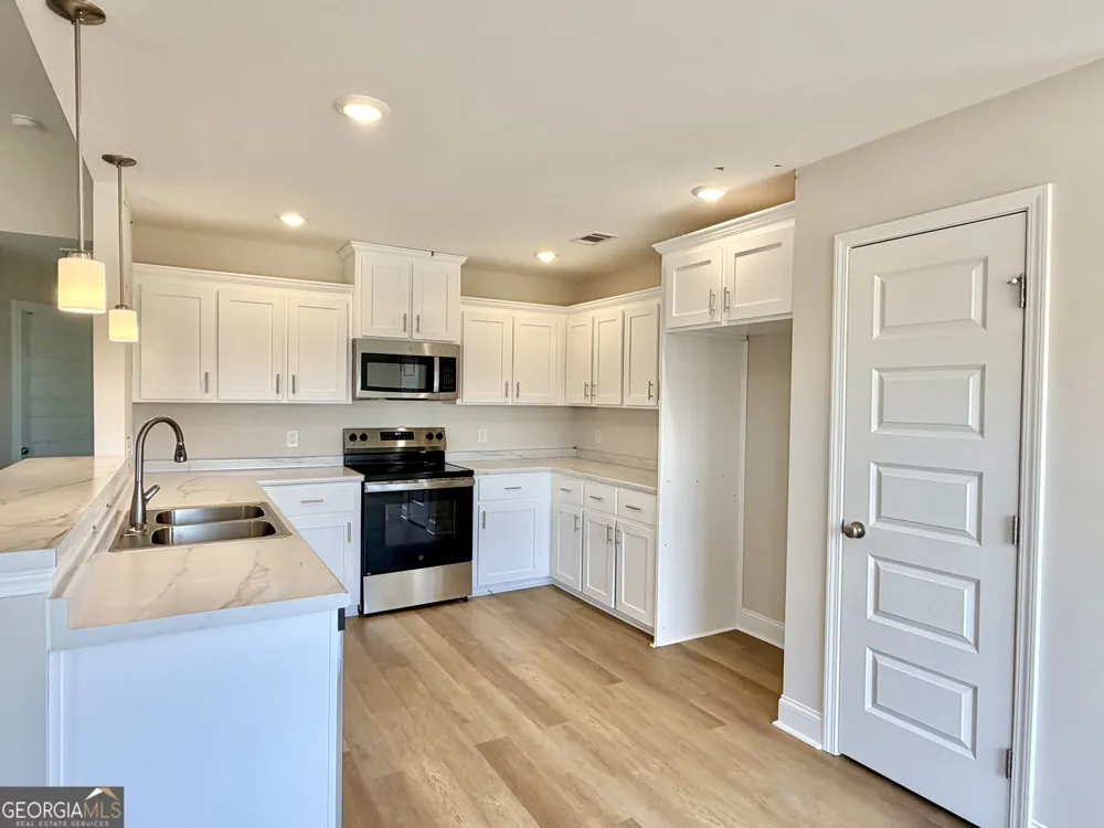 668 Belfast LOOP Ellabell, GA 31308