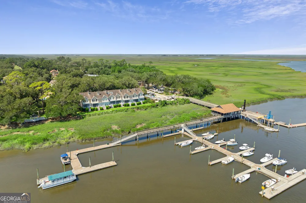 1107 Plantation Point DR St. Simons, GA 31522