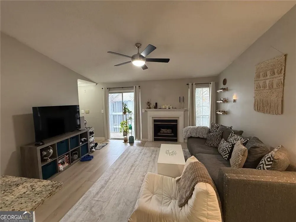 324 Granville CT Sandy Springs, GA 30328