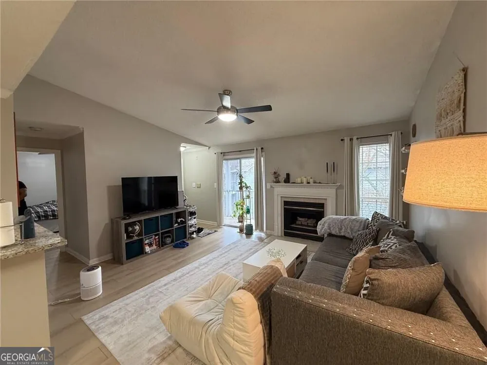 324 Granville CT Sandy Springs, GA 30328