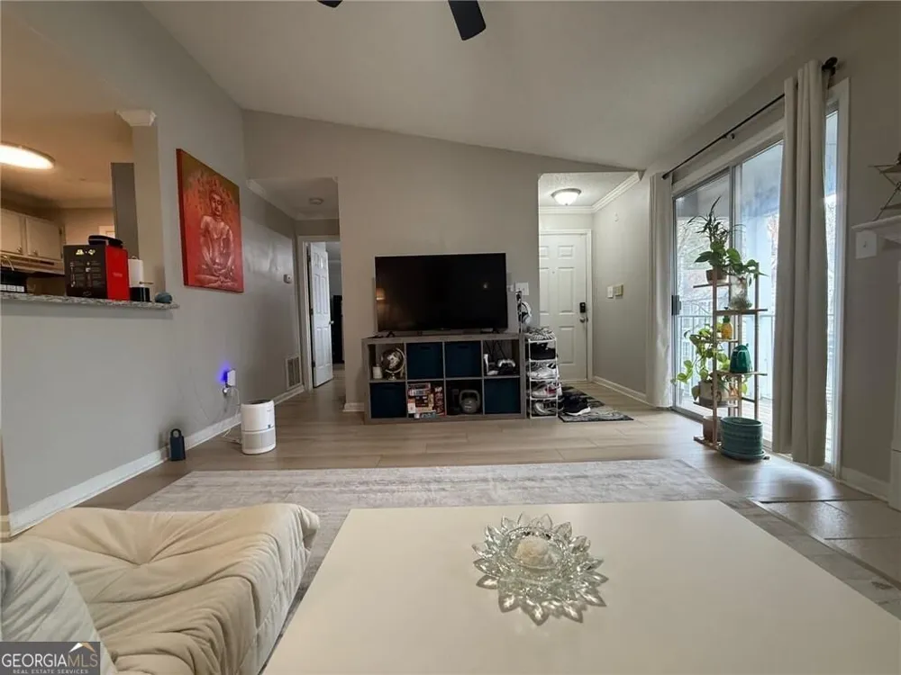 324 Granville CT Sandy Springs, GA 30328