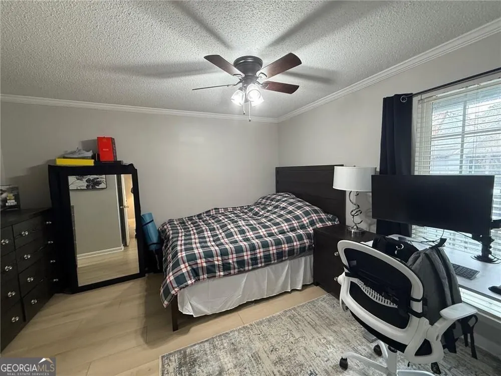 324 Granville CT Sandy Springs, GA 30328