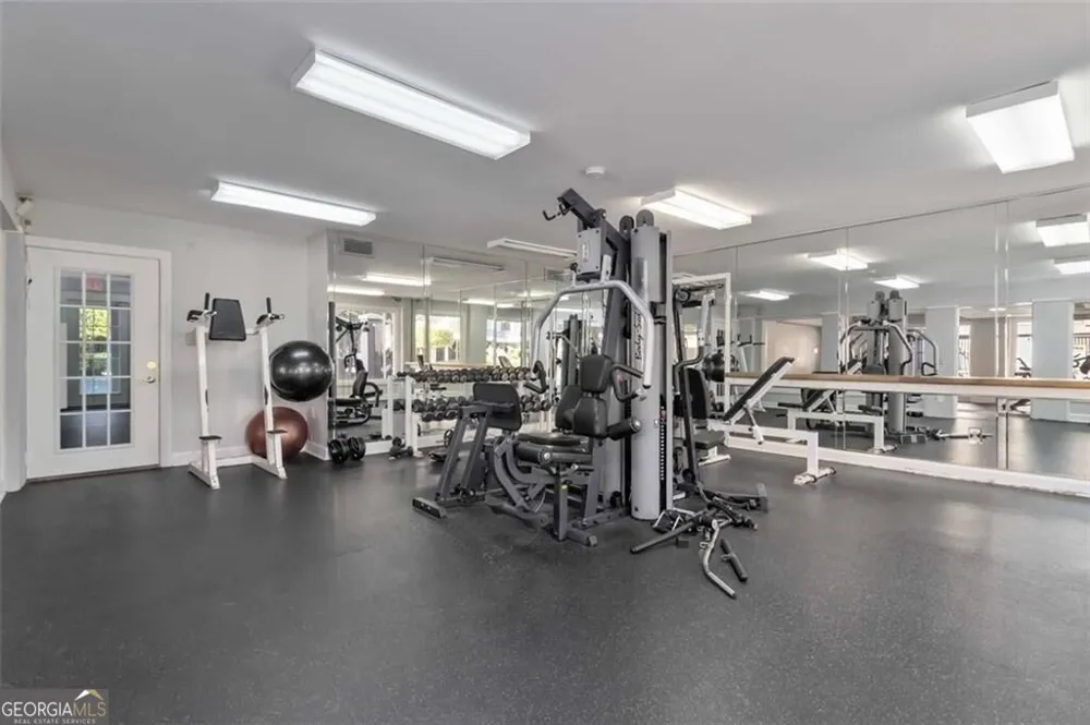 324 Granville CT Sandy Springs, GA 30328