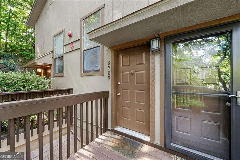 2709 Cumberland CT SE Smyrna, GA 30080