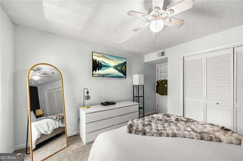 2709 Cumberland CT SE Smyrna, GA 30080